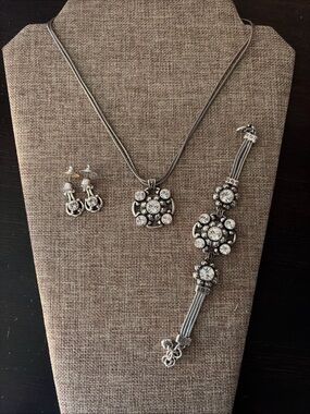 Brighton Twilight Retired Necklace Bracelet Crystal Earrings Set Pouch